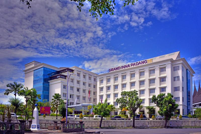 Truntum Padang Hotel Padang  Exterior photo